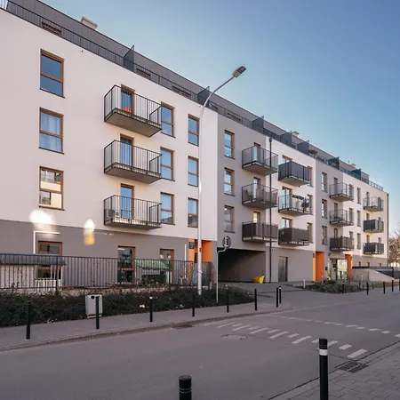 Beige Harmony For Family & Business With Parking And Ac By Uniquerent Wrocław