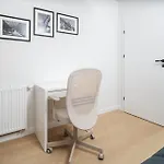 Апартаменты Beige Harmony For Family & Business With Parking And Ac By Uniquerent *