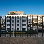 Апартаменты Beige Harmony For Family & Business With Parking And Ac By Uniquerent *