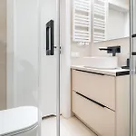 Beige Harmony For Family & Business With Parking And Ac By Uniquerent * Wroclaw
