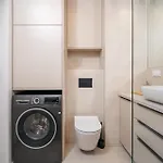 Beige Harmony For Family & Business With Parking And Ac By Uniquerent Daire Wroclaw