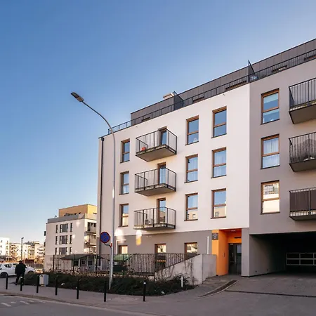 Lejlighed Beige Harmony For Family & Business With Parking And Ac By Uniquerent *