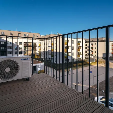 Beige Harmony For Family & Business With Parking And Ac By Uniquerent Lejlighed *