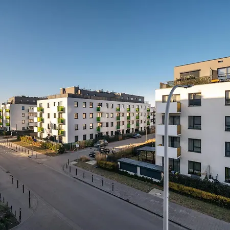 Beige Harmony For Family & Business With Parking And Ac By Uniquerent * Wrocław