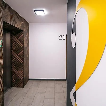 Beige Harmony For Family & Business With Parking And Ac By Uniquerent Breslau