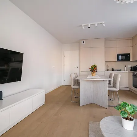Beige Harmony For Family & Business With Parking And Ac By Uniquerent *