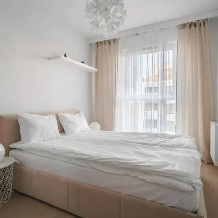 Apartman Beige Harmony For Family & Business With Parking And Ac By Uniquerent *