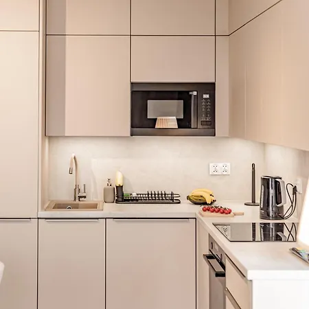 Apartman Beige Harmony For Family & Business With Parking And Ac By Uniquerent *