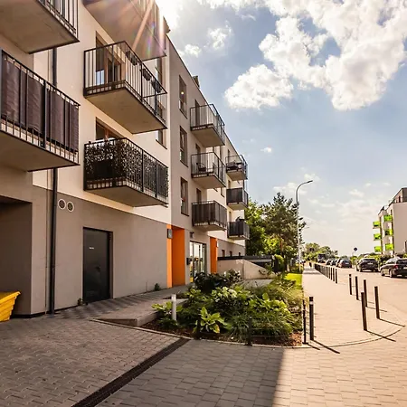 Lejlighed Beige Harmony For Family & Business With Parking And Ac By Uniquerent