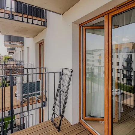 Lejlighed Beige Harmony For Family & Business With Parking And Ac By Uniquerent Wrocław