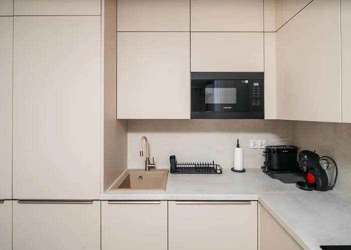 Beige Harmony For Family & Business * Breslau