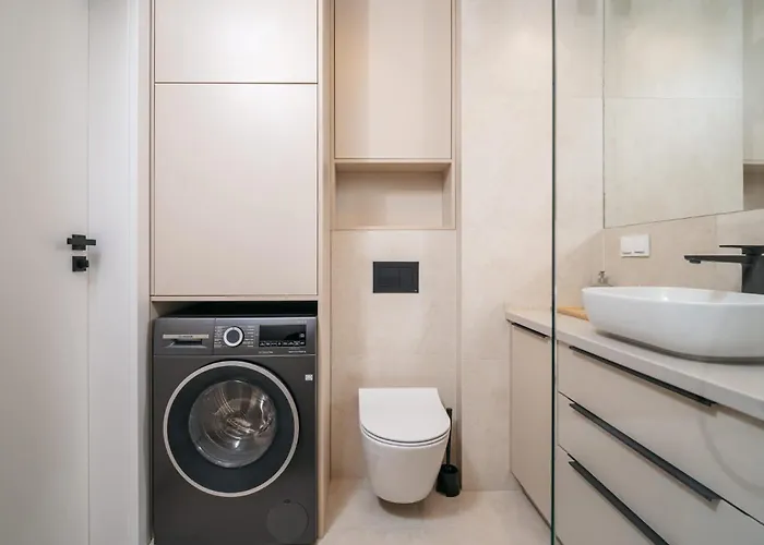 Beige Harmony For Family & Business Apartment Breslau