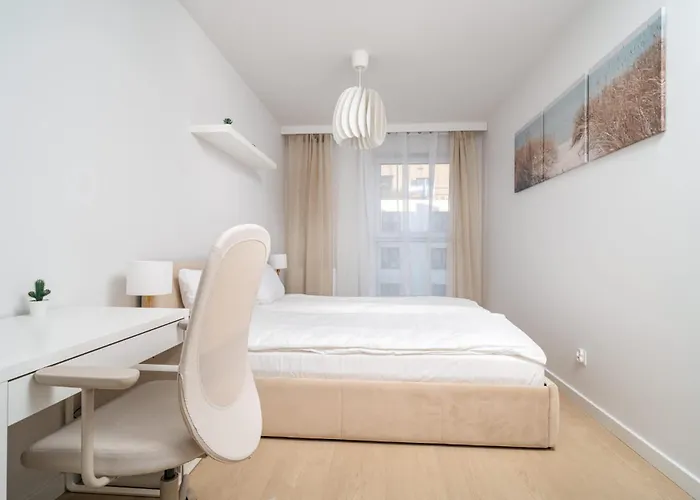 Beige Harmony For Family & Business Apartment Breslau