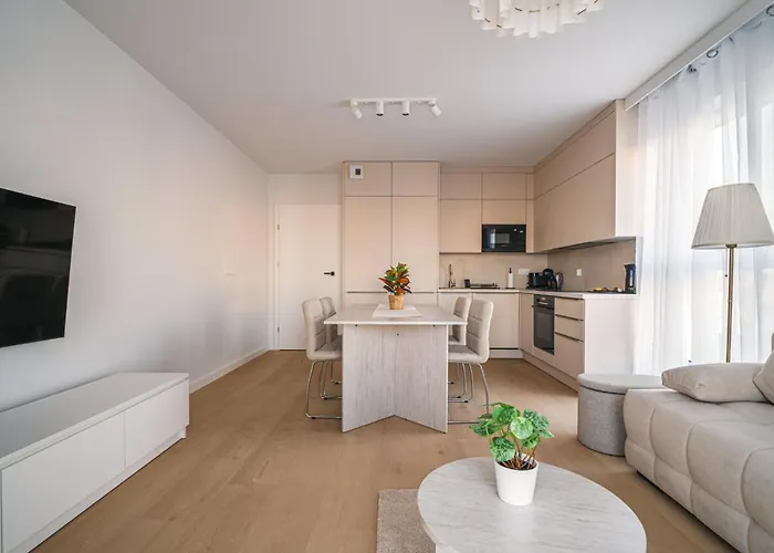 Beige Harmony For Family & Business Breslau